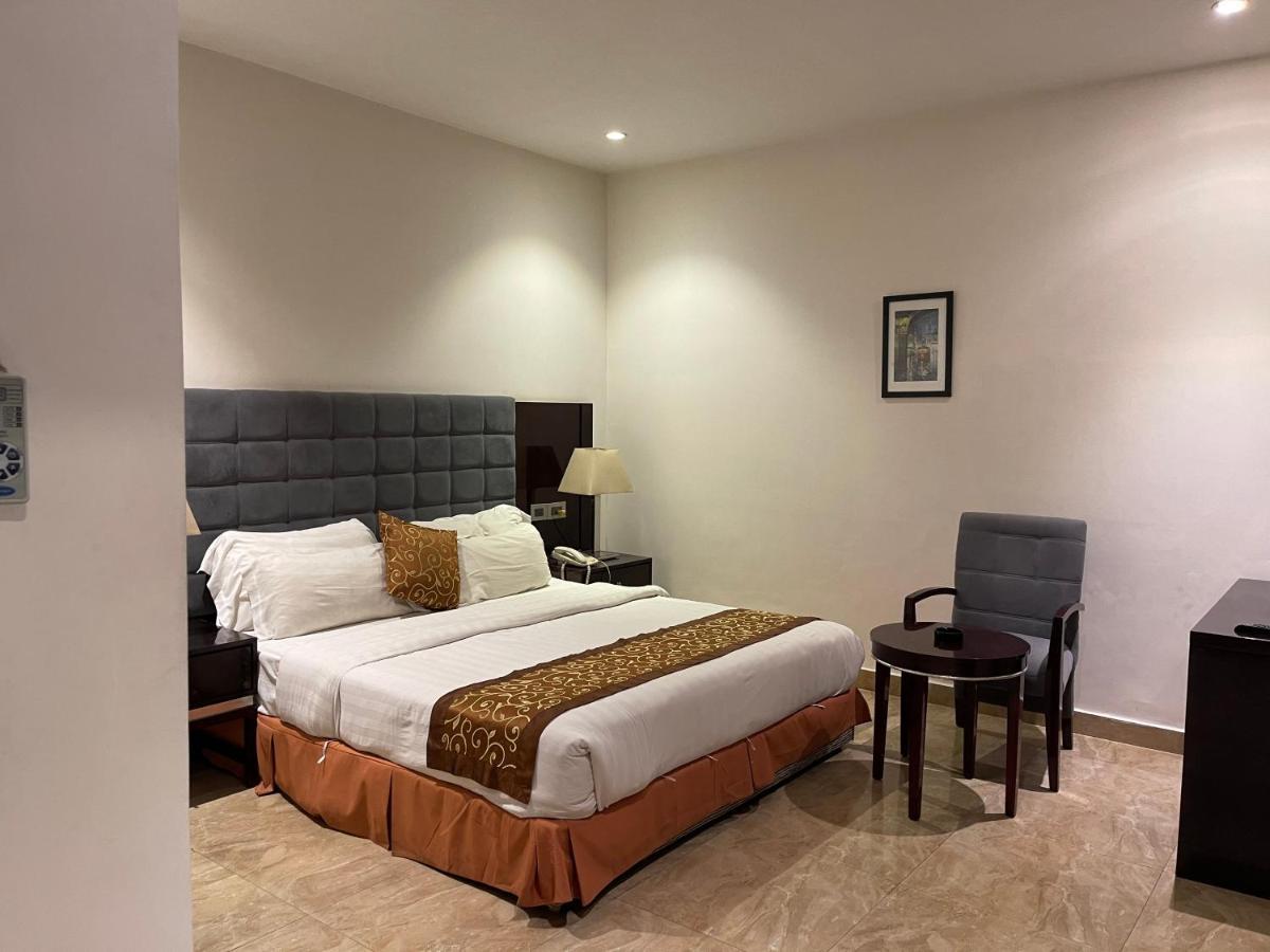 Central Boutique Hotel Moradabad Exterior foto