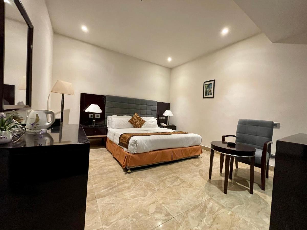 Central Boutique Hotel Moradabad Exterior foto