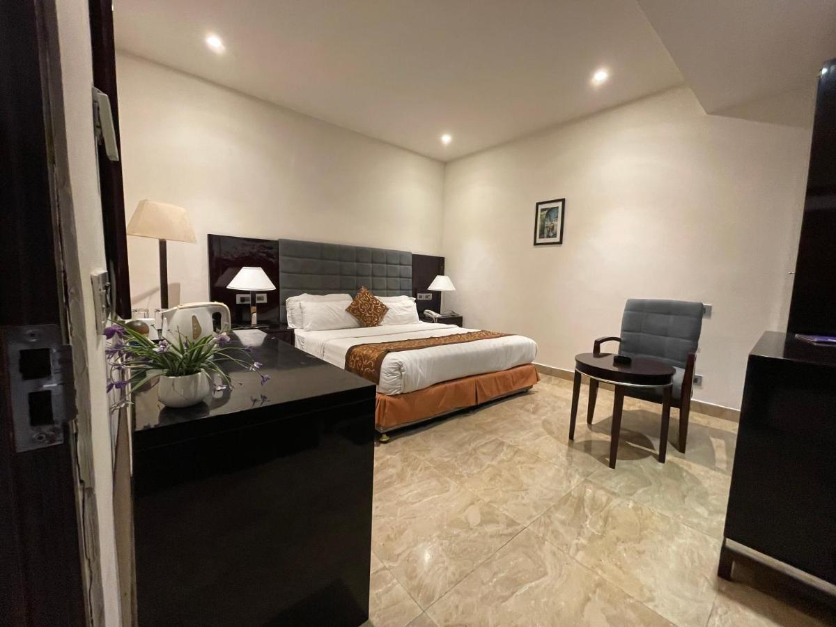 Central Boutique Hotel Moradabad Exterior foto